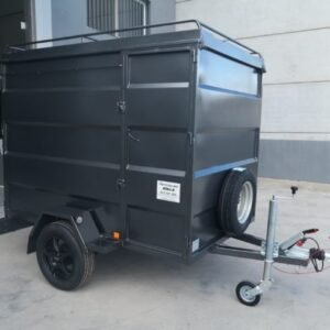 Reboque furgão com porta lateral (Unidades limitadas)